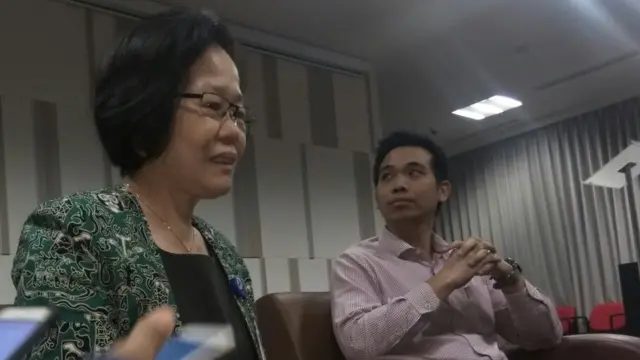 Kepala Keperawatan National Hospital Surabaya Jenny Firsariana ketika memberi keterangan pers kepada wartawan