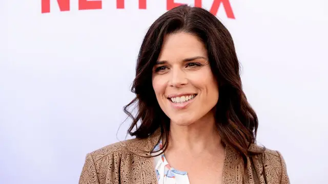 Neve Campbell.