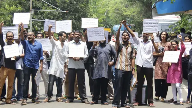 ஐஐடி போராட்டம்