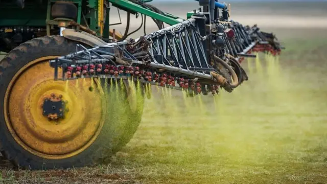 Fumigação de produtos em lavoura