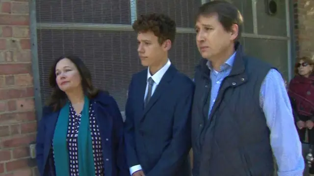 Мать, брат и отец Наташи присутстволи на коронерских слушаниях в Лондоне