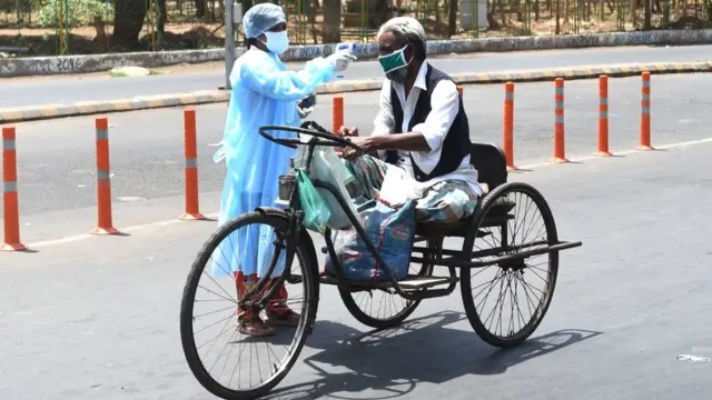 કોરોના વાઇરસની તપાસની તસવીર