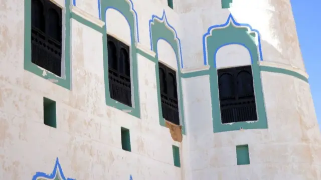 السلطات اليمنية تعاني لتوفير المال اللازم لترميم المباني الأثرية.