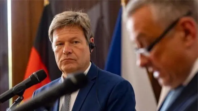 জার্মান অর্থমন্ত্রী রবার্ট হাবেক