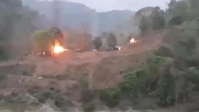 စစ်ကောင်စီ တပ်စခန်း KNU တိုက်နေစဥ်