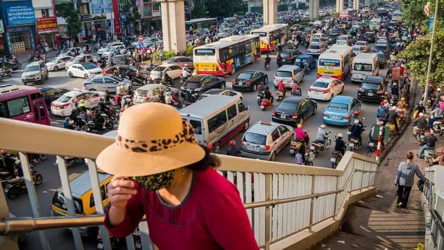 Giải pháp nào cho tình trạng ô nhiễm không khí đang ngày càng nghiêm trọng ở Hà Nội