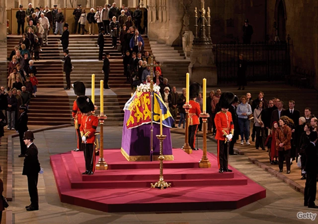 রানি মাতা রাষ্ট্রীয় মর্যাাদায় শায়িত