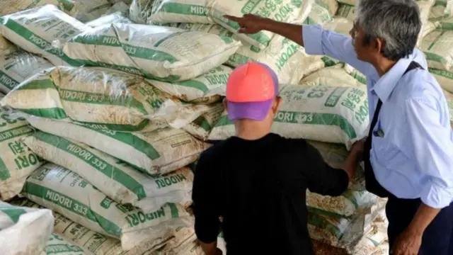 شحنة من نترات الأمونيوم صادرتها الجمارك الإندونيسية عام 2016