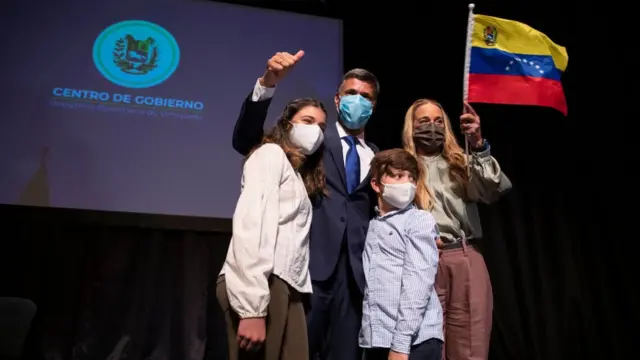 Leopoldo López junto a su familia.