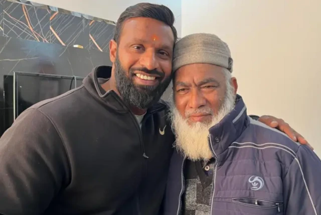 ਦੀਪਕ ਕਸ਼ਯਪ ਅਤੇ ਵਕੀਲ ਅਹਿਮਦ