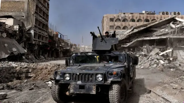 Иракские силы безопасности в Мосуле