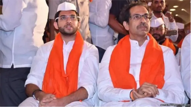 आदित्य ठाकरे-उद्धव ठाकरे