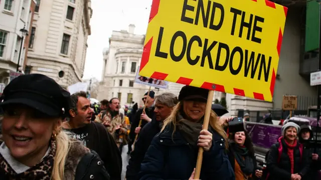 Лондон: новые правила локдауна по вкусу далеко не всем