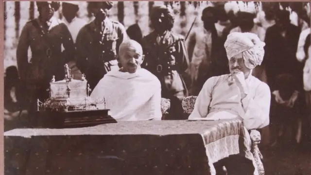 રાજપરિવાર દ્વારા ગાંધીજીનું સ્વાગત