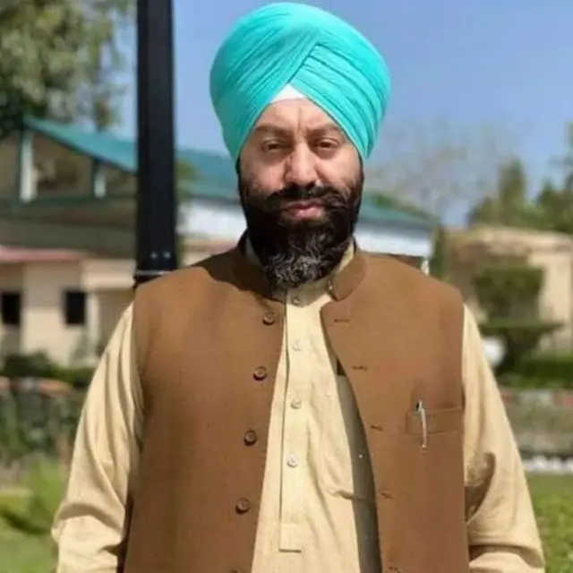 حکیم سردار ستنام سنگھ