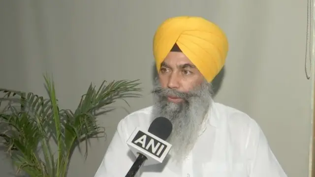 ਕਰਨੈਲ ਸਿੰਘ ਪੀਰ ਮੁਹੰਮਦ ਨੇ ਵੀ ਇਸ ਕਦਮ ਨੂੰ ਸਹੀ ਠਹਿਰਾਇਆ ਹੈ।