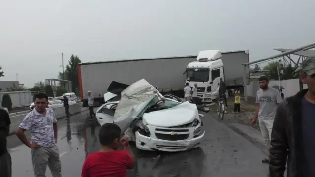 Ўзбеккистондаги йўл транспорт ҳодисаси