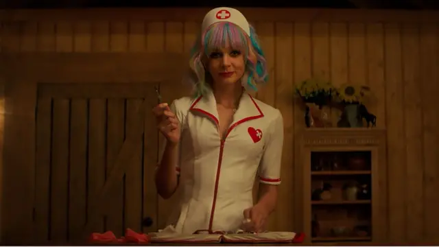 كاري موليغان في فيلم شابة واعدة