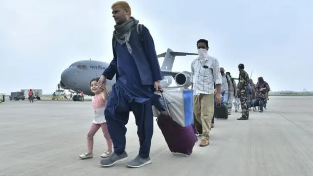 ਅਫ਼ਗਾਨਿਸਤਾਨ ਤੋਂ ਐਤਵਾਰ ਸਵੇਰੇ ਸੀ-17 ਰਾਹੀਂ ਭਾਰਤ ਪੁੱਜੇ ਅਫ਼ਗਾਨ ਨਾਗਰਿਕ