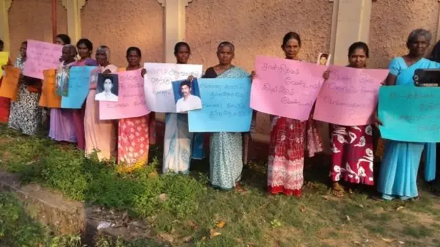 காணாமல் ஆக்கப்பட்டோரின் உறவினர்கள் சம்பந்தனின் இல்லம் முன் ஆர்ப்பாட்டம்