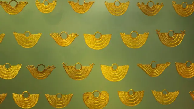 Adornos de oro zenú en el Museo de Oro de Colombia