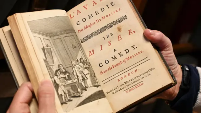 Француз тилидан инглиз тилига ўгирилган китоб