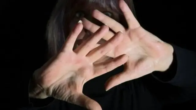 महिला, लैंगिक छळ.