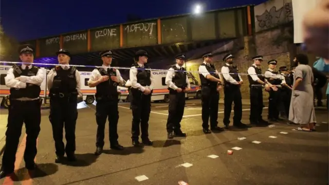 Полиция в районе происшествия