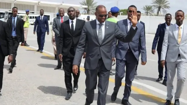 11-kii bishan ayuu Ra'iisul wasaaraha Soomaaliya tagay magaalada Kismaayo