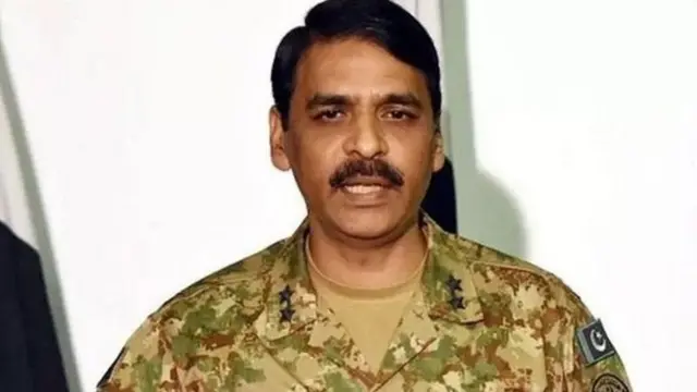 आसिफ़ गफ़ूर