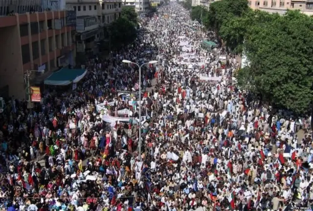 કરાચીમાં મુહાજિરોની એક રેલી