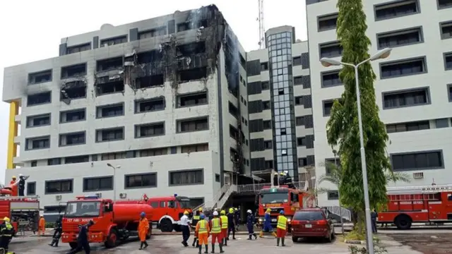 Isi ụlọọrụ 'Accountant General' nke Naịjirịa gbara ọkụ