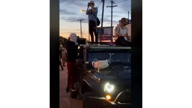 كانت المشاهد التي عرضها كريم رحمة على تطبيق تيك توك من مينابوليس بمثابة لحظة ثقافية فارقة للمستخدمين حول العالم