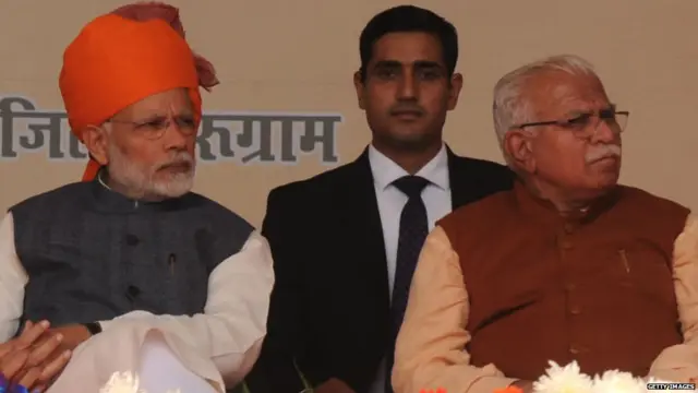 ਨਰਿੰਦਰ ਮੋਦੀ, ਮਨੋਹਰ ਲਾਲ ਖੱਟਰ