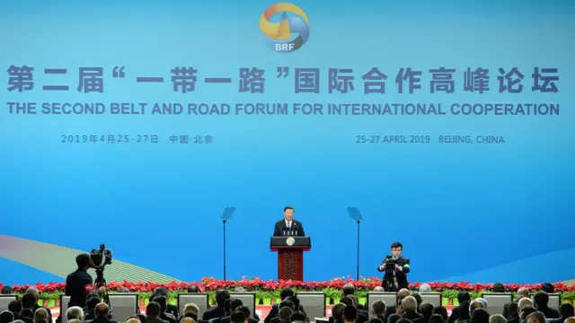 Кытай дүйнө лидерлеринин тынчсыздануусун эске алат