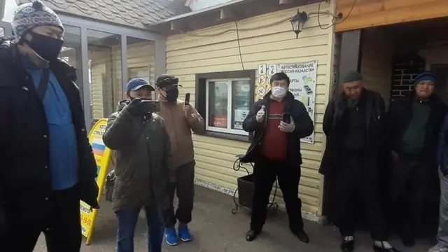 Орусиянын Оренбург облусунун Казакстан менен чектеш Соль-Илецк шаарына 16-мартта 100дөн ашык кыргызстандык келип, өтө албай калды