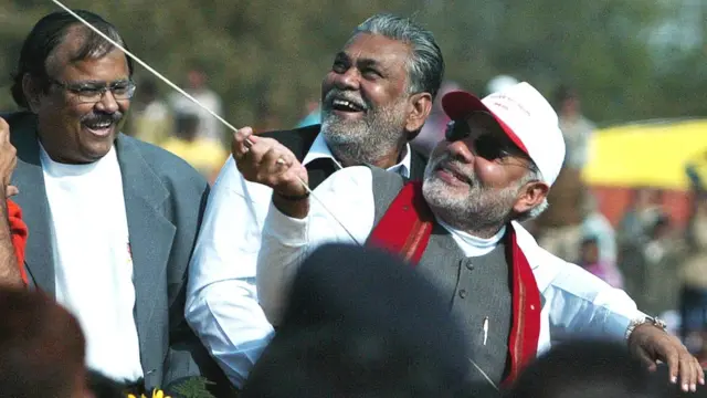 જયનારાયણ વ્યાસ તથા મોદી