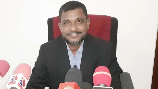 மன்சூர்