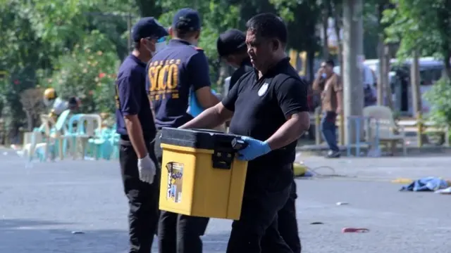 Booliiska oo aruurinaya cadawmaha qaraxa