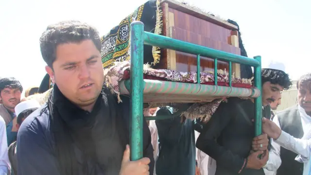 د احمد شاه د جنازې مراسم