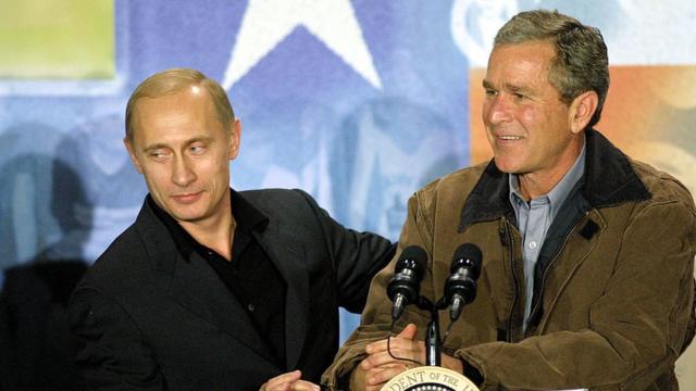 2001年普京和时任美国总统小布什在得克萨斯