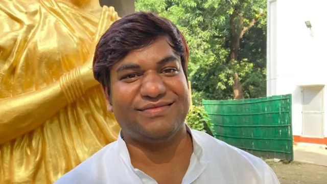 वीआईपी पार्टी के राष्ट्रीय अध्यक्ष मुकेश सहनी