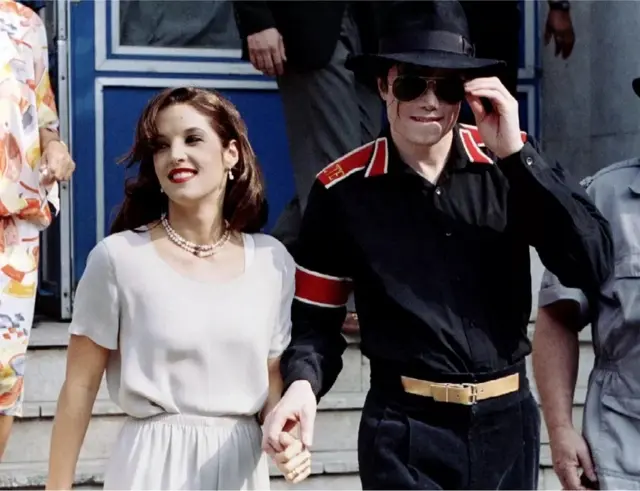 Lisa Marie yashakanye na Michael Jackson mu 1994 batandukana batamaranye imyaka ibiri
