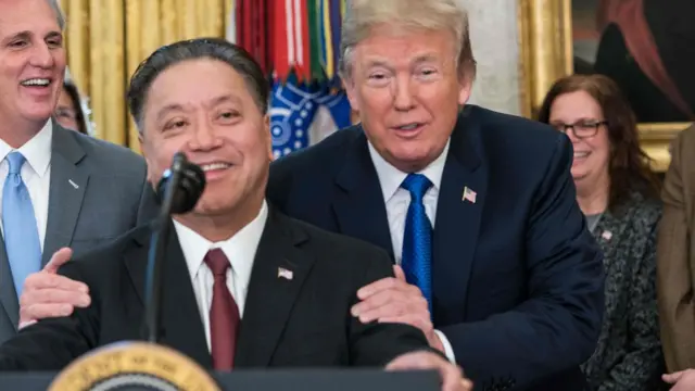 特朗普去年11月曾与博通首席执行官陈福阳见面