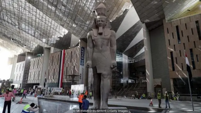 Bảo Tàng Lớn Ai Cập rất được mong đợi của Cairo dự kiến khai trương trong năm nay.