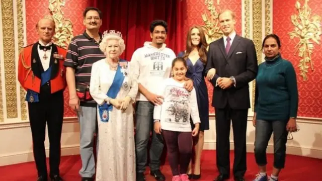 પકંજ ભાર્ગવ પરિવાર સાથે