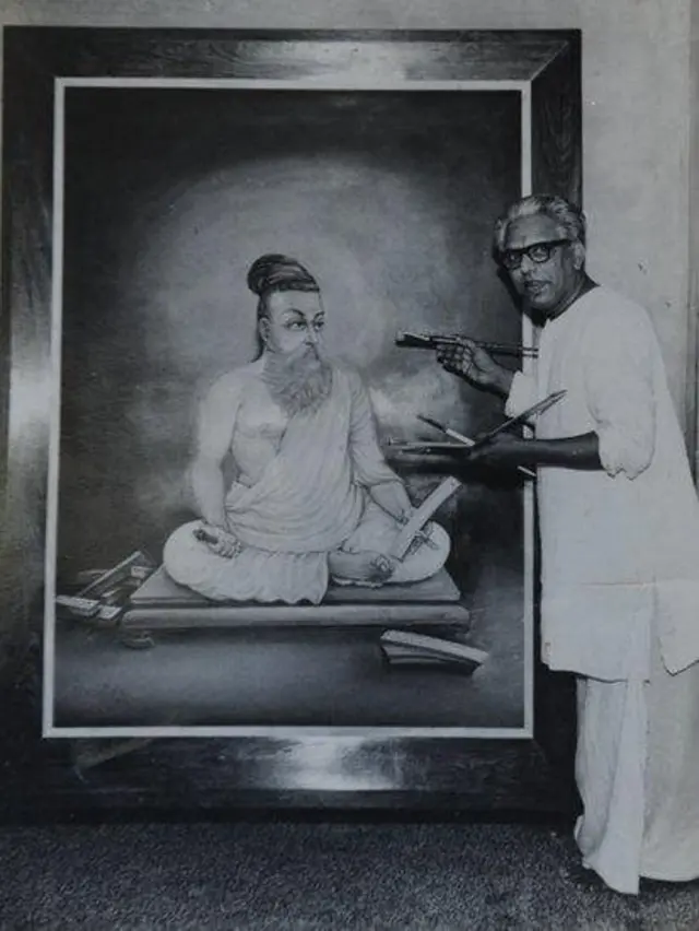 தான் வரைந்த திருவள்ளுவர் படத்துடன் கே.ஆர். வேணுகோபால் சர்மா.