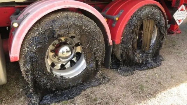 Australia - melting roads
