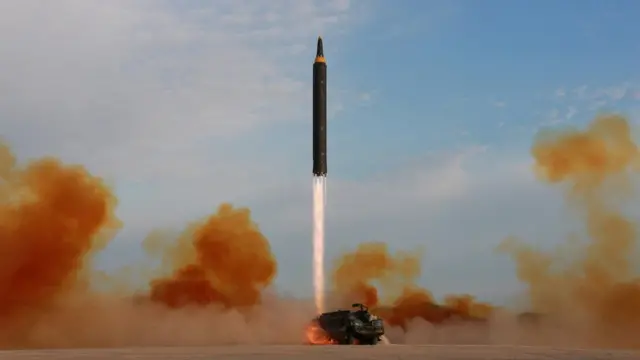 اختبار لصاروخ في كوريا الشمالية