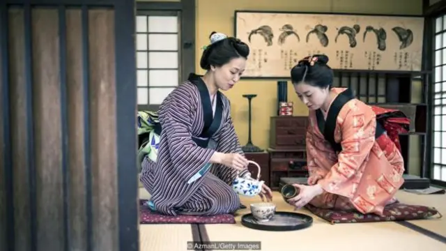 일본의 이타적인 손님 대접은 수백 년간 이어져온 '다도'에 그 기초를 두고 있다